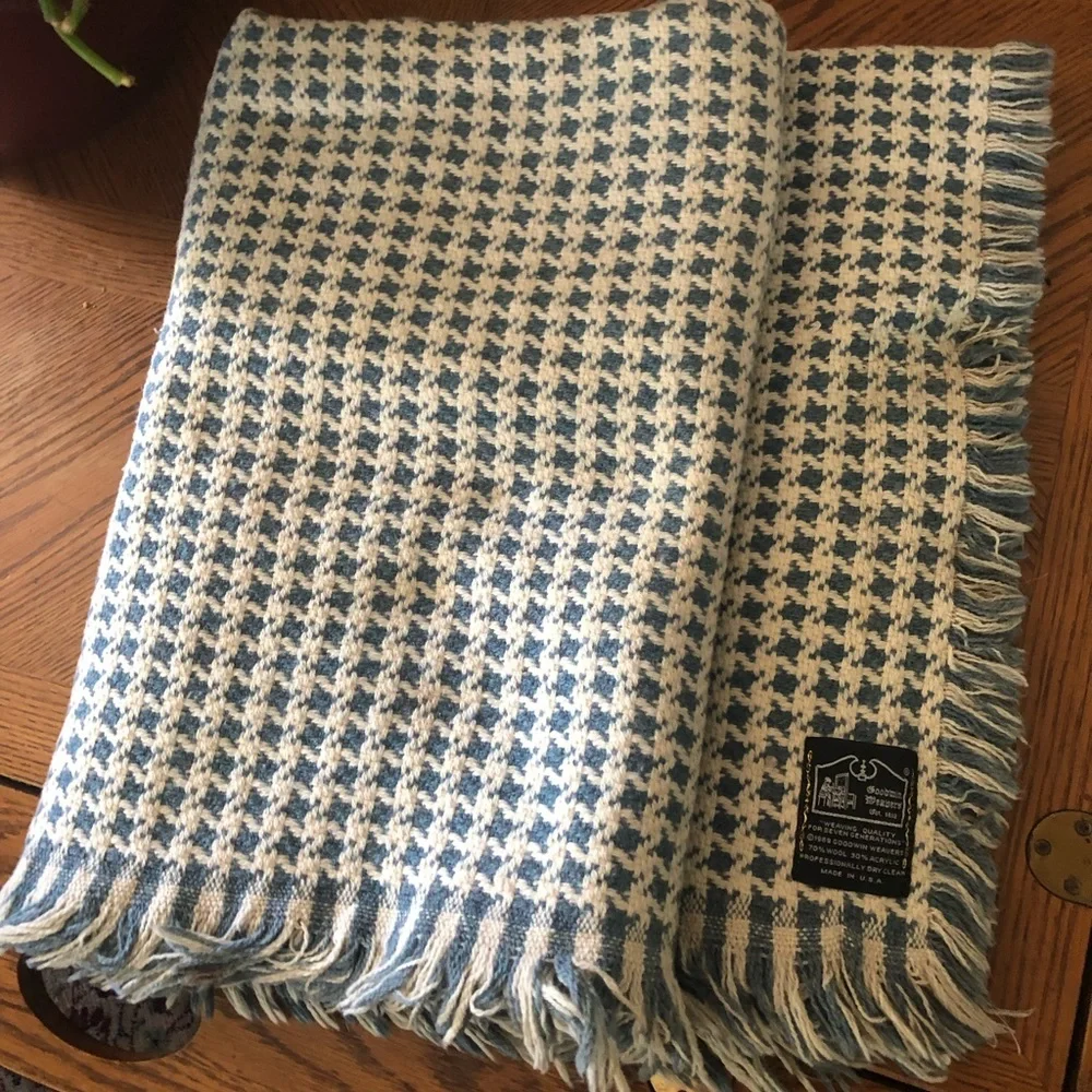 Vintage Bed Coverlet Throw Blanket
